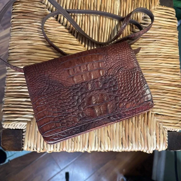 Classiques Entier Brown Croc-Embossed Crossbody Bag - Picture 2 of 4